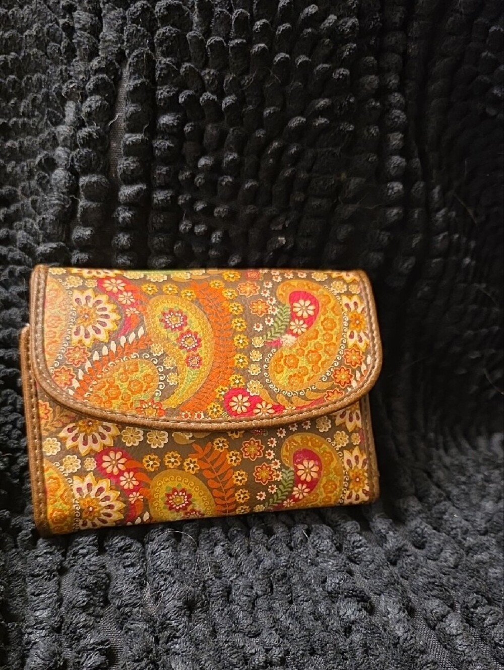 Relic Orange Paisley Pattern Wallet - Picture 2 of 6